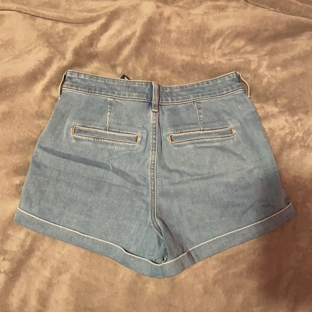 Express shorts - Picture 3 of 5